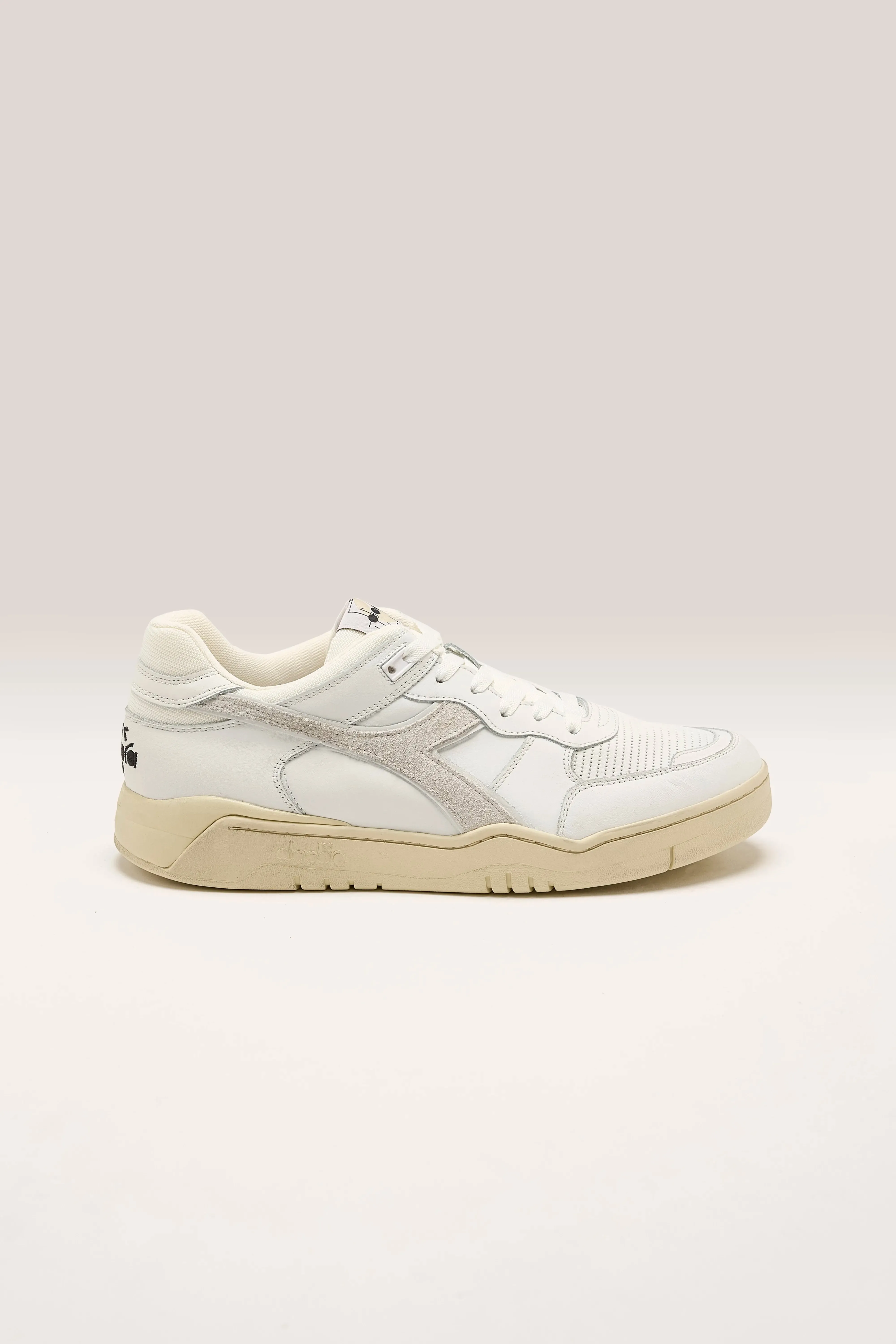 B.560 Used for Men (242 / M / GREY)