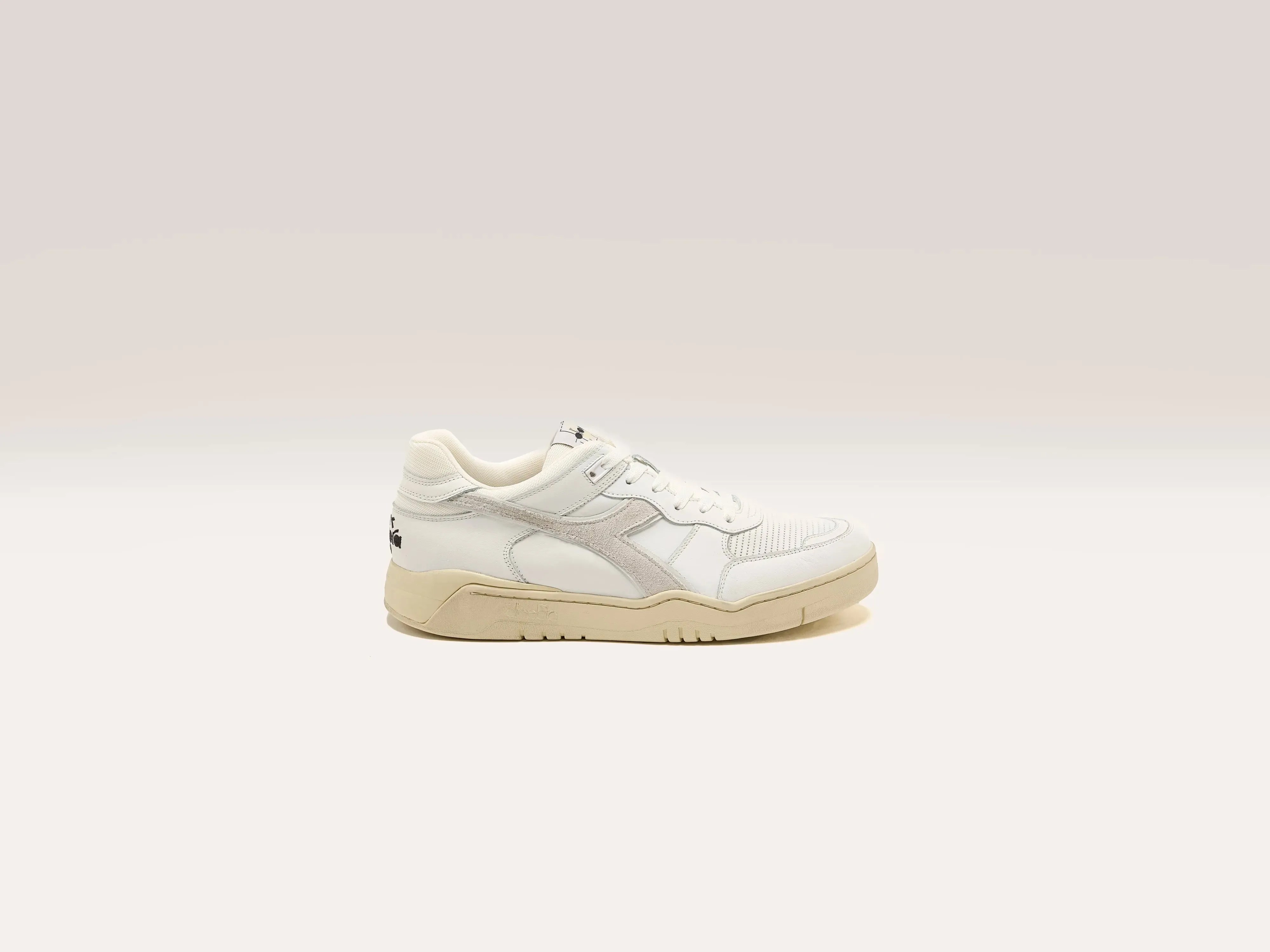 B.560 Used for Men (242 / M / GREY)