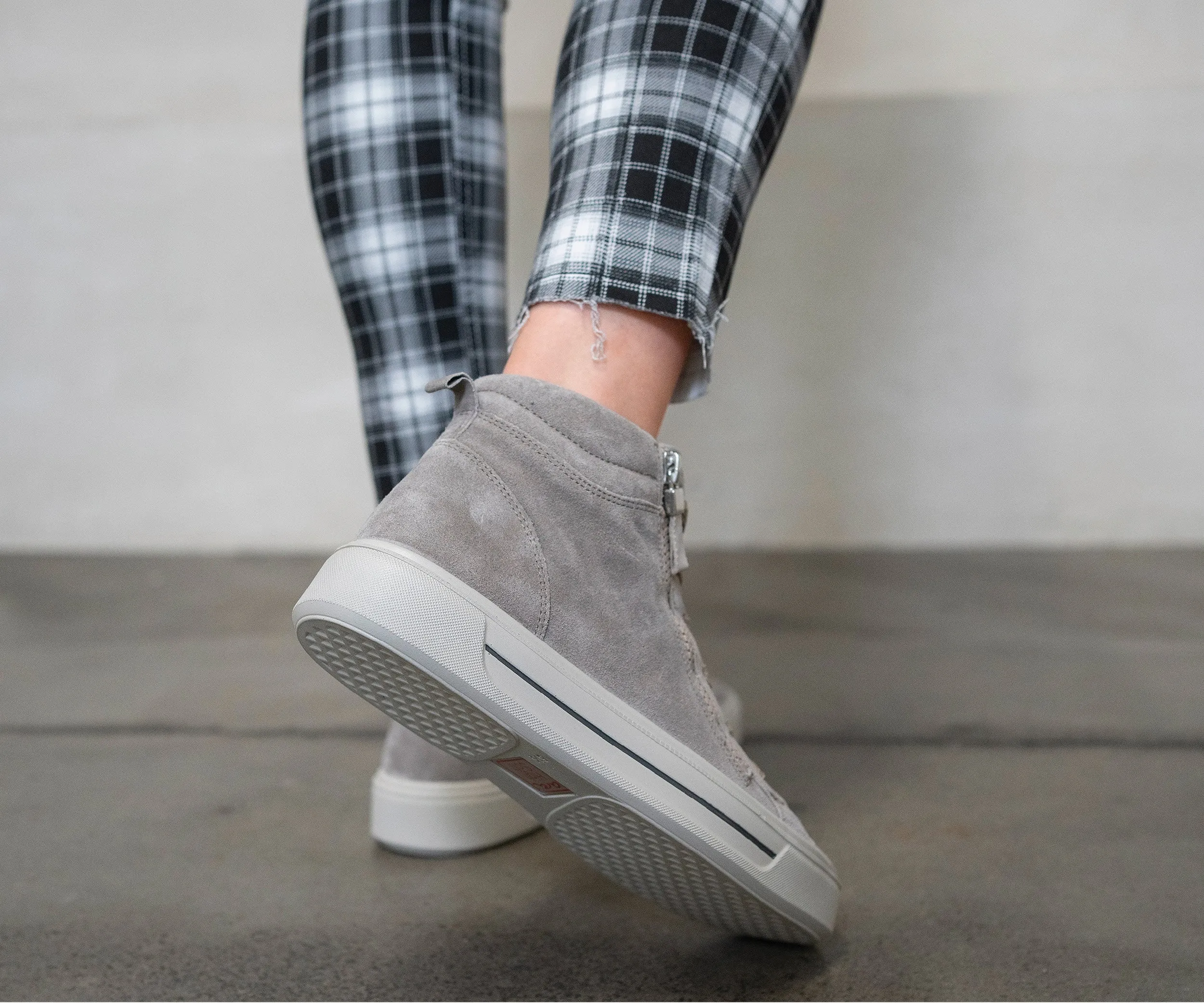 Camden-Mid Women's Double Zip High Top Sneaker