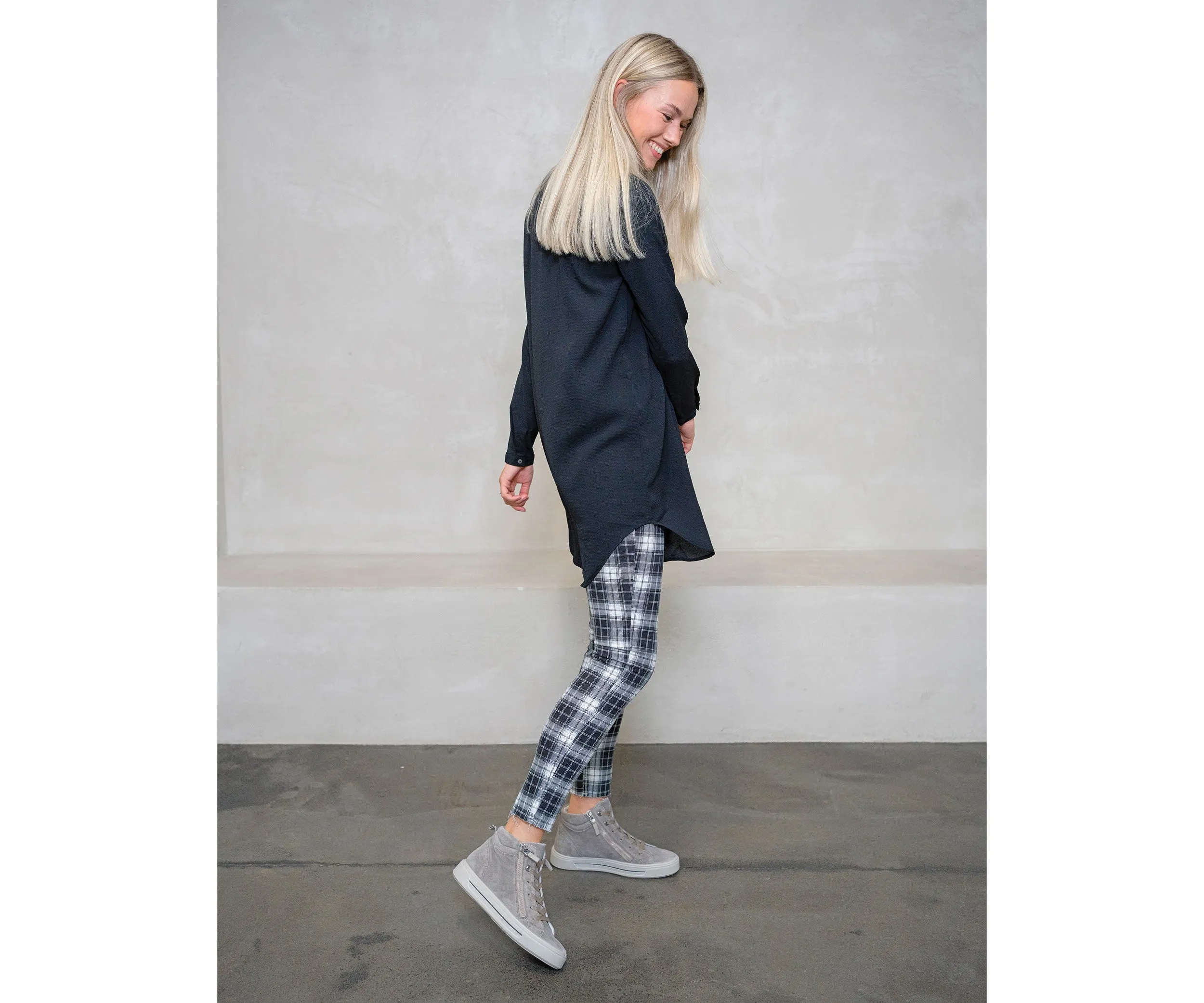 Camden-Mid Women's Double Zip High Top Sneaker