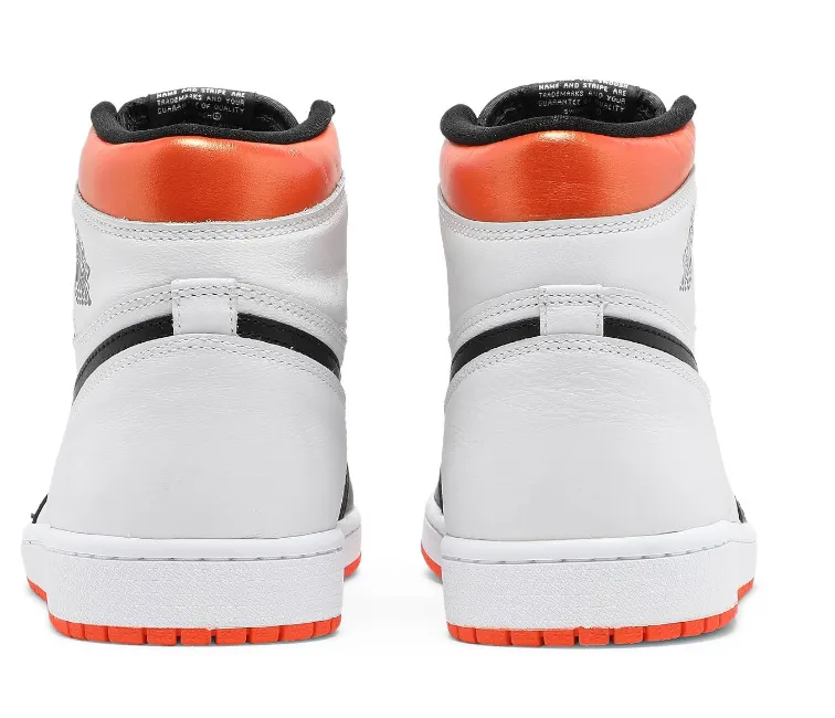 GS Nike Air Jordan 1 High OG (Electro Orange)