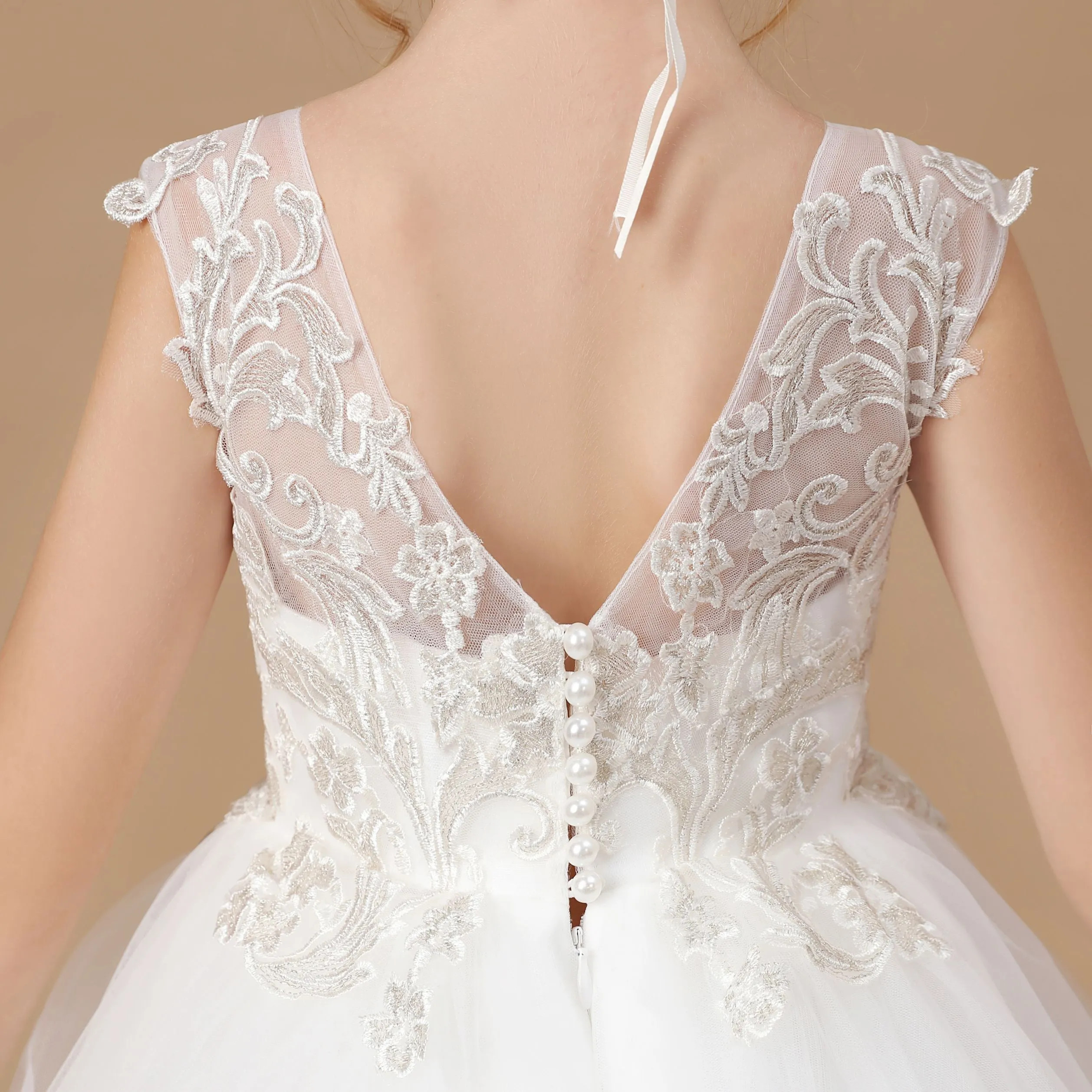 Ivory Sleevelesss Applique Sweep trailing Multi-Layer Tulle Flower Girl Dresses