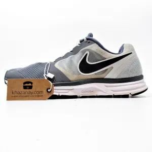 NIKE - Vomero 8