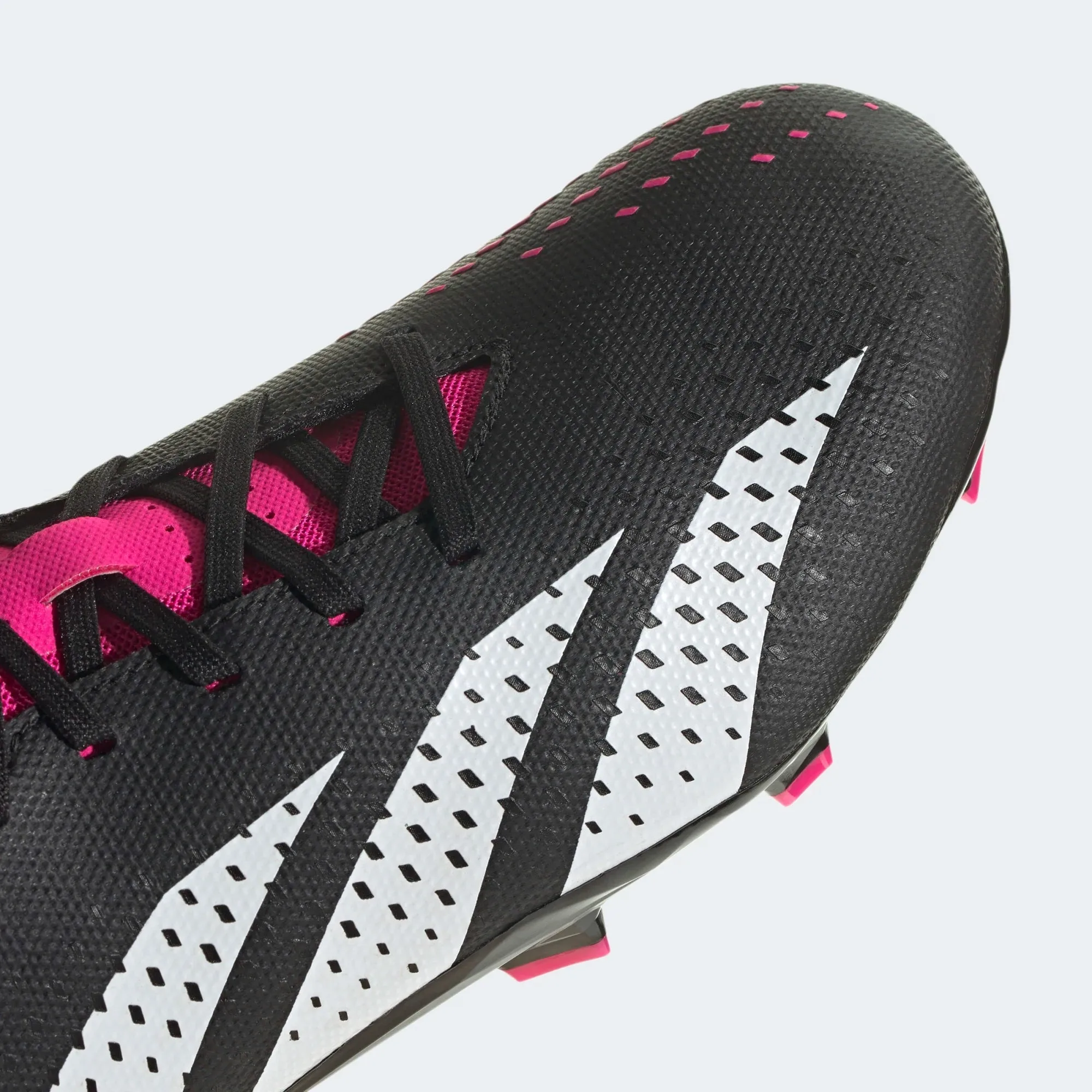 Predator Accuracy.3 L FG [Core Black/Shock Pink]