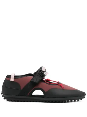 Sara Engineeredflat Open Sneaker