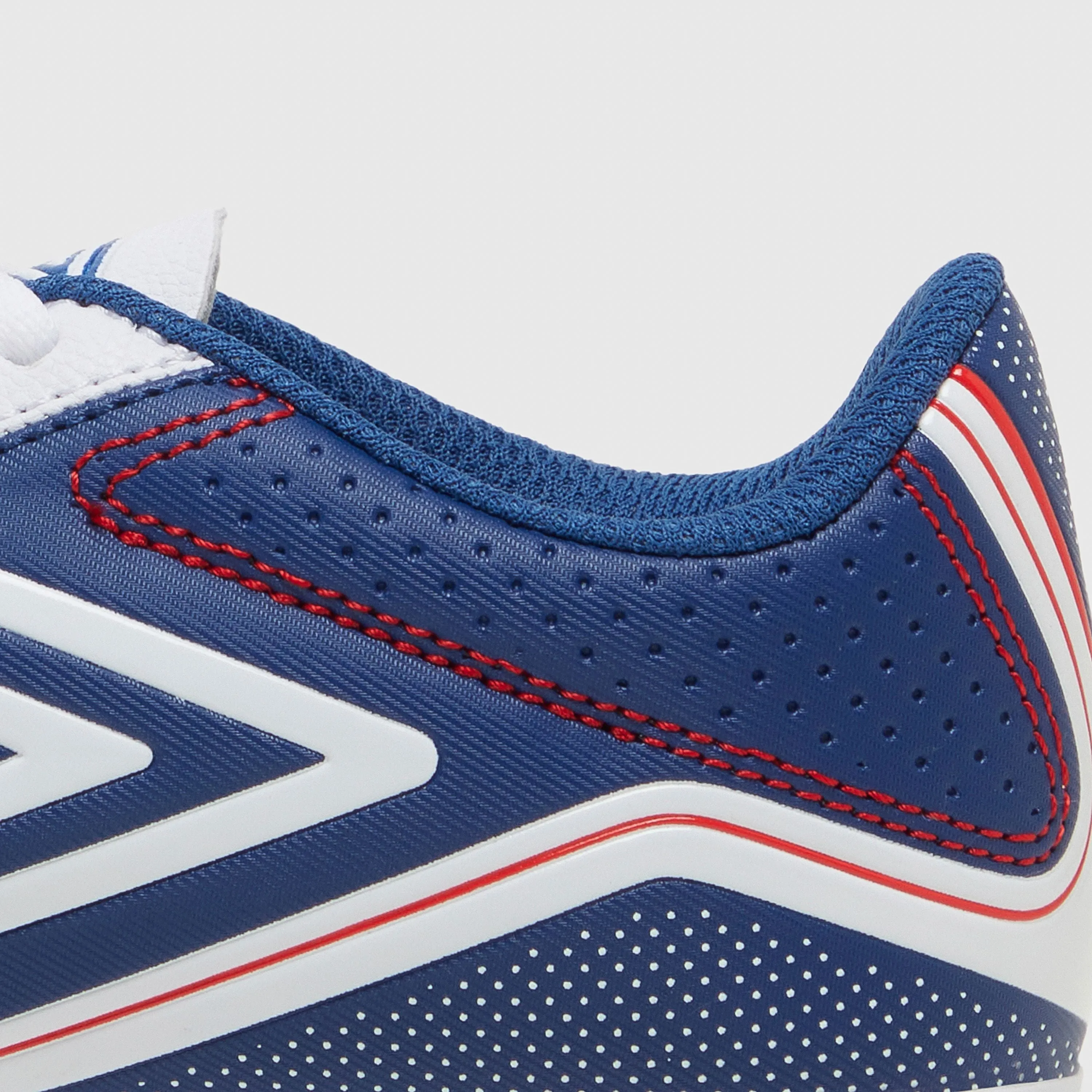 Umbro Classico XII Boots- White/Blue/Red- JUNIOR