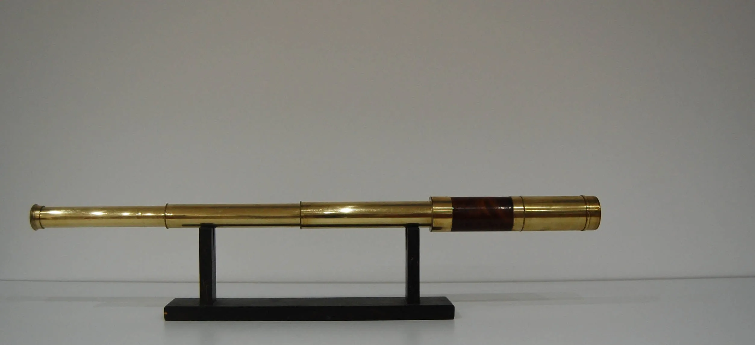 William IV Three Draw Telescope by Cox of Devonport - Reginald J Cheetham Collection